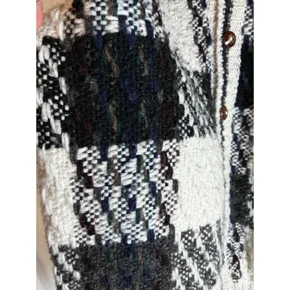 Otavalo Native American Wool L Hand Made in Ecuador Cardigan Chunky Knit - Picture 3 of 8